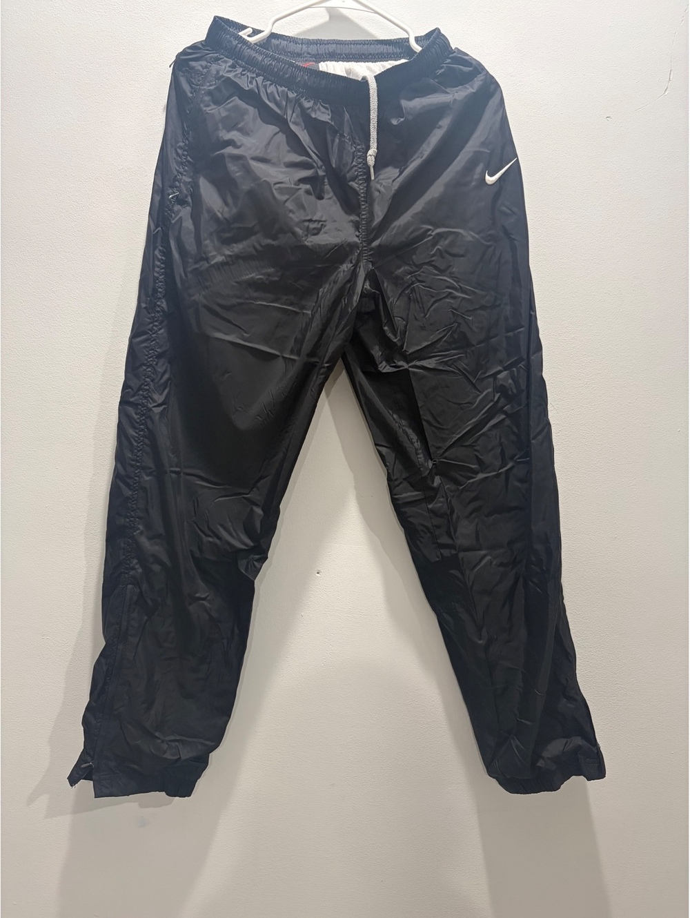 Nike Vintage Wind Pants / Track Pants –Size Small (S9 STI)